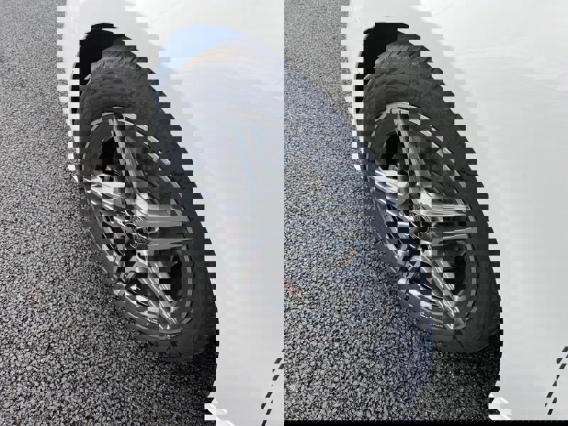 Image Mercedes-Benz CLASSE A A 200 Compacte AMG Line 